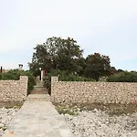 Kucica Uz * Sevid