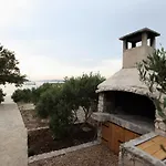 Kucica Uz Apartamento