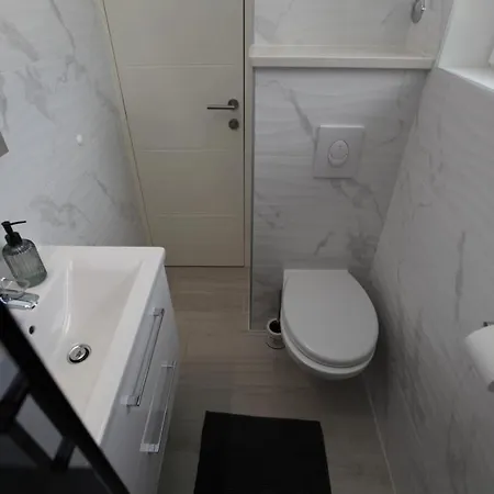 Kucica Uz Apartment
