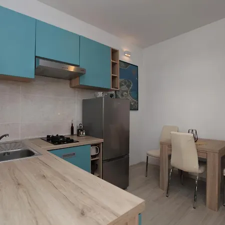 Kucica Uz Apartment *